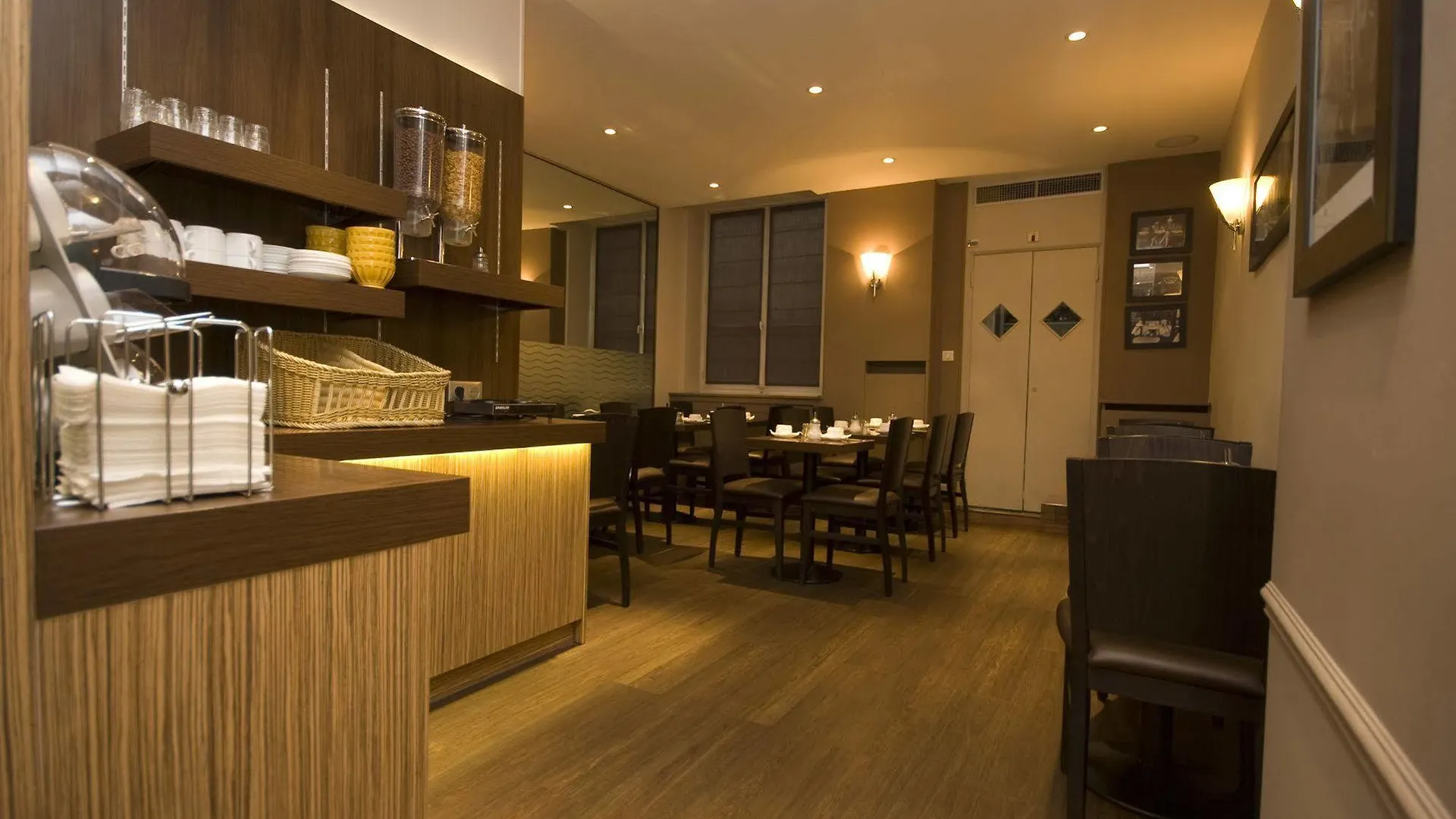 Victor Masse Hotel Paris